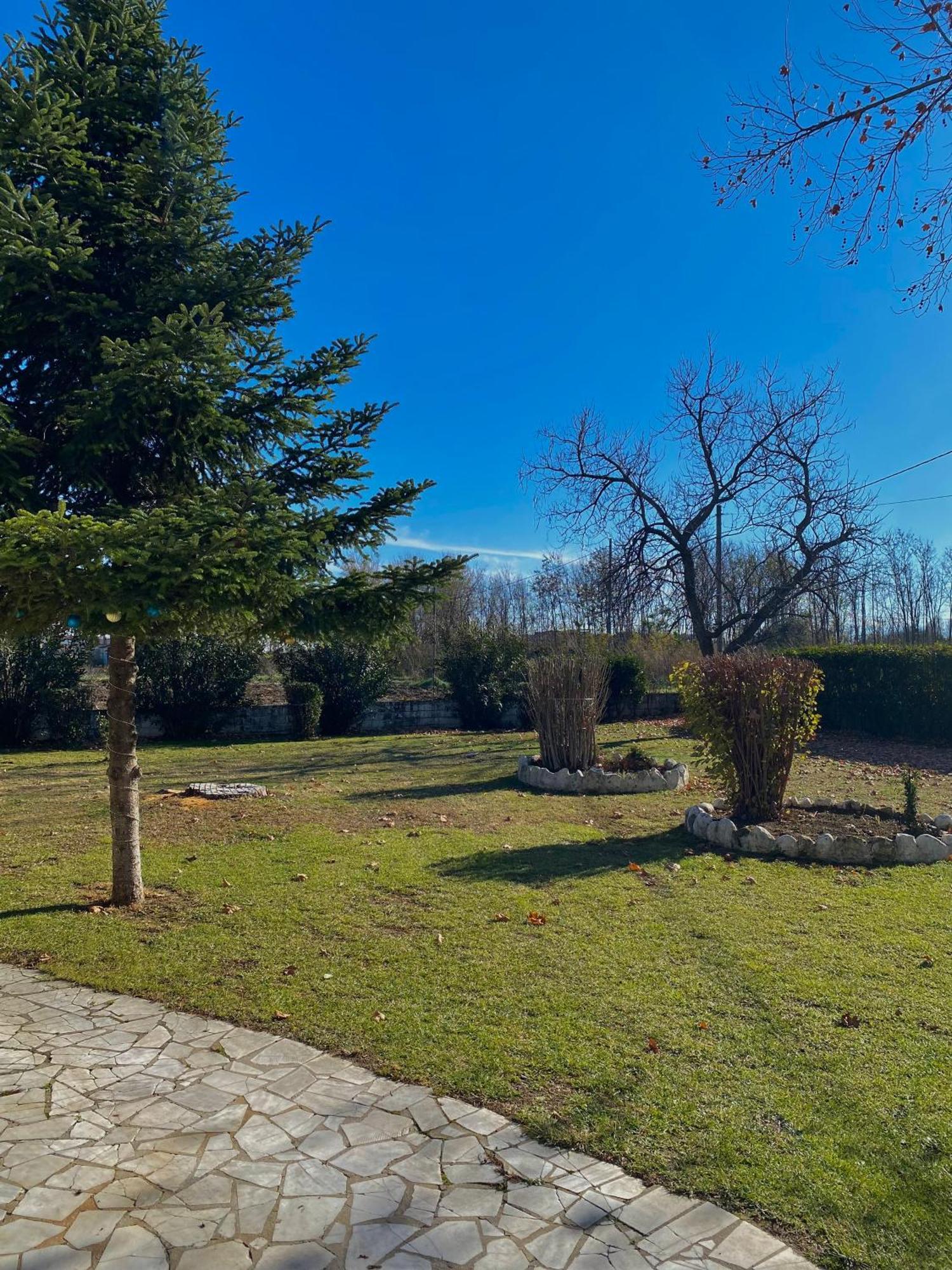 Xristos House